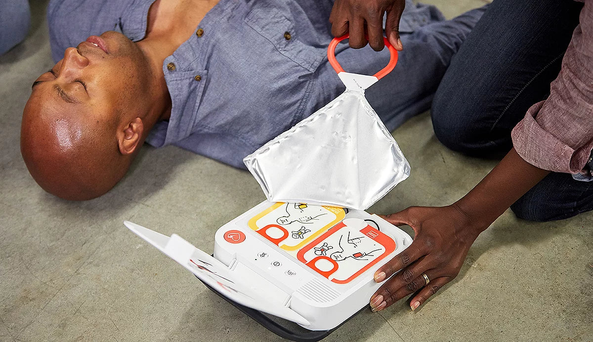 LIFEPAK CR2 Essential Fully-Automatic AED Defibrillator with Wi-Fi